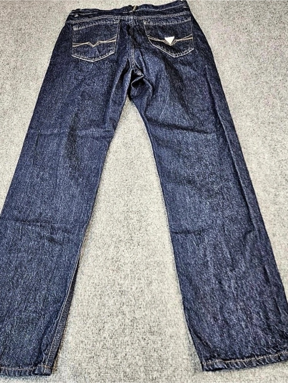 GUESS Straight Leg Jeans Blue Waist 18 Like New